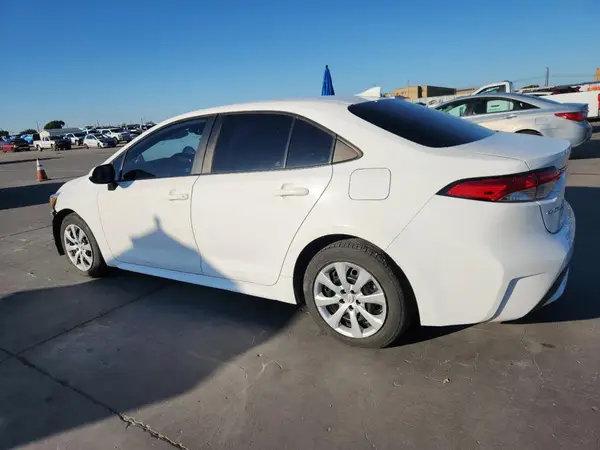 5YFEPMAEXMP180876 2021 TOYOTA COROLLA - Image 2