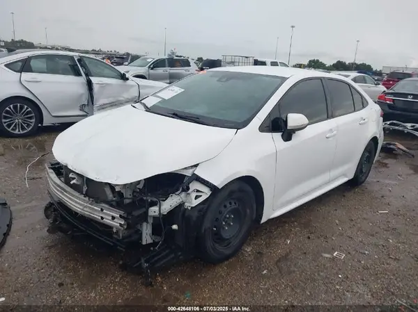 5YFEPMAEXMP180988 2021 TOYOTA COROLLA - Image 2