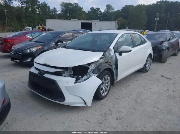 5YFEPMAEXMP186337 2021 TOYOTA COROLLA - Image 2