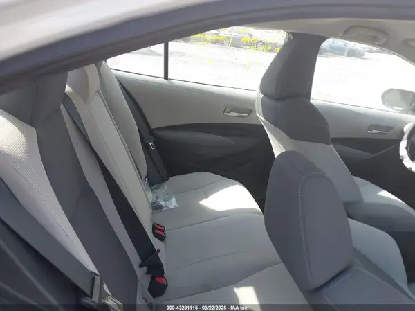 5YFEPMAEXMP186337 2021 TOYOTA COROLLA - Image 8