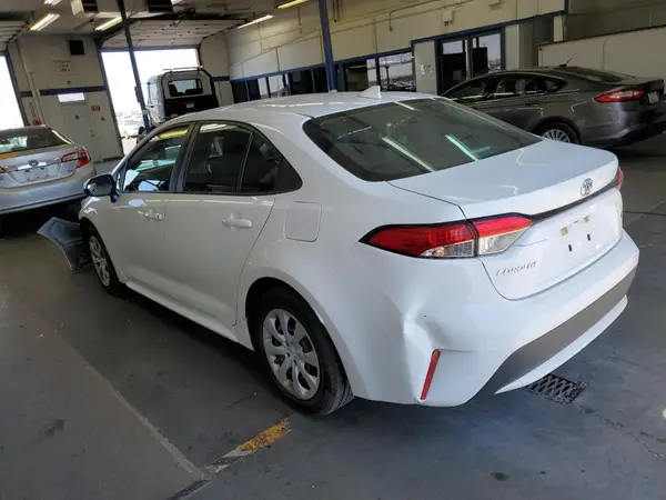 5YFEPMAEXMP190467 2021 TOYOTA COROLLA - Image 2