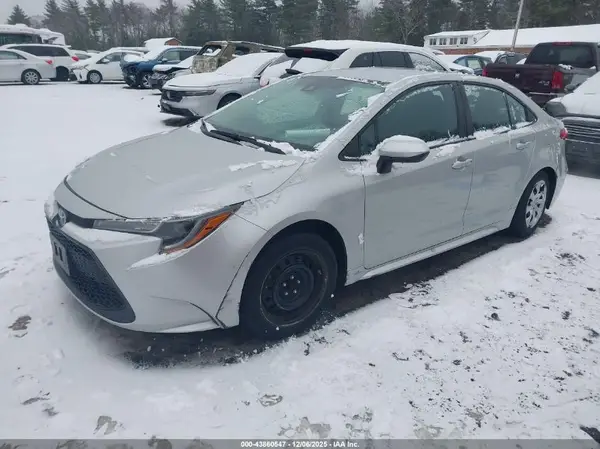 5YFEPMAEXMP201936 2021 TOYOTA COROLLA - Image 2
