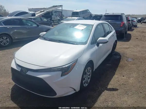 5YFEPMAEXMP209714 2021 TOYOTA COROLLA - Image 2