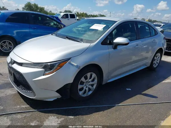 5YFEPMAEXMP218400 2021 TOYOTA COROLLA - Image 2