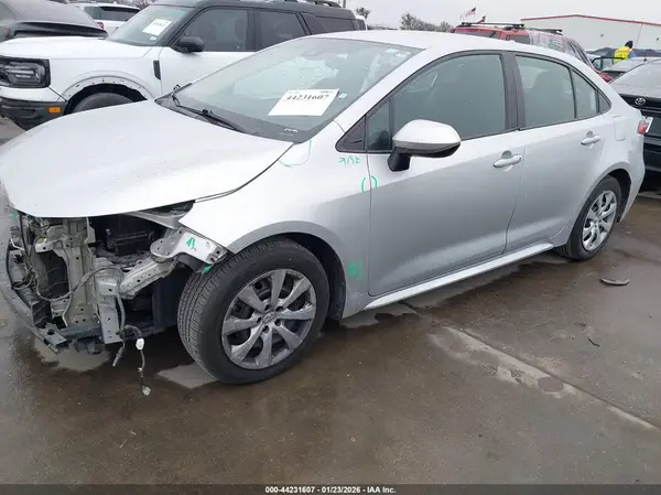 5YFEPMAEXMP223872 2021 TOYOTA COROLLA - Image 2