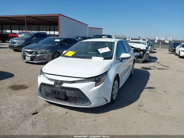 5YFEPMAEXMP232345 2021 TOYOTA COROLLA - Image 2