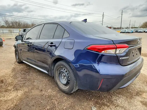 5YFEPMAEXMP237397 2021 TOYOTA COROLLA - Image 2