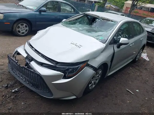 5YFEPMAEXMP243183 2021 TOYOTA COROLLA - Image 2