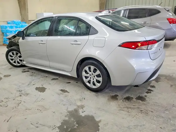 5YFEPMAEXMP245046 2021 TOYOTA COROLLA - Image 2