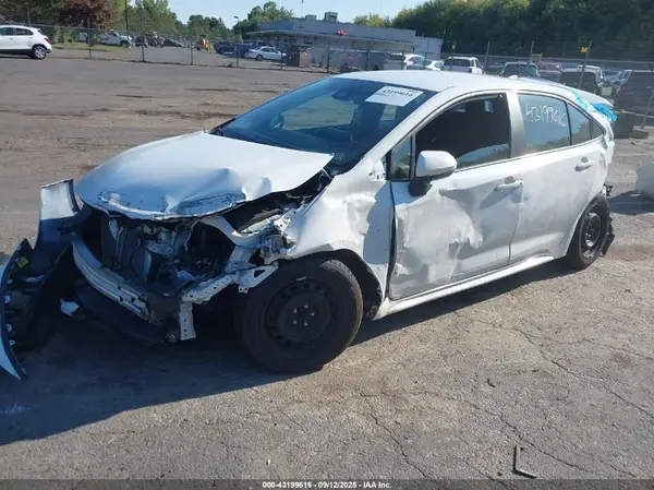5YFEPMAEXMP245998 2021 TOYOTA COROLLA - Image 2