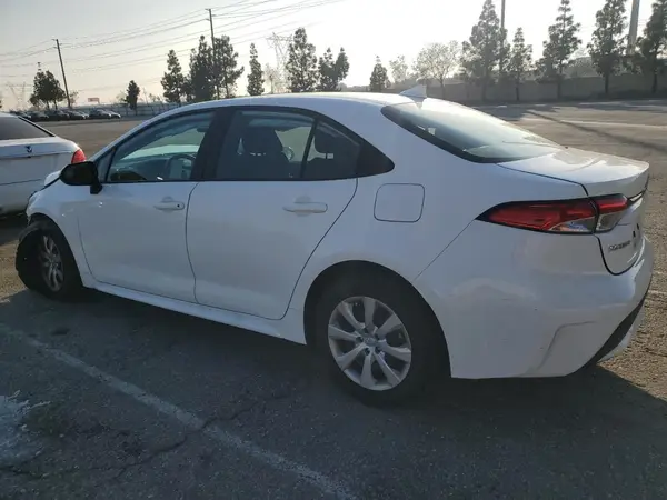 5YFEPMAEXMP252367 2021 TOYOTA COROLLA - Image 2