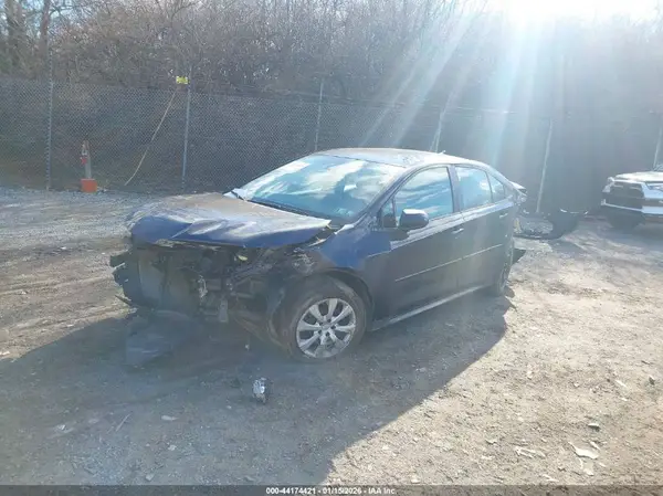5YFEPMAEXMP260193 2021 TOYOTA COROLLA - Image 2