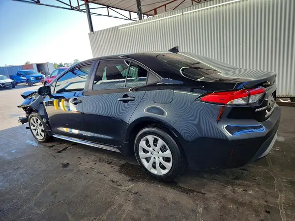 5YFEPMAEXMP262770 2021 TOYOTA COROLLA - Image 2