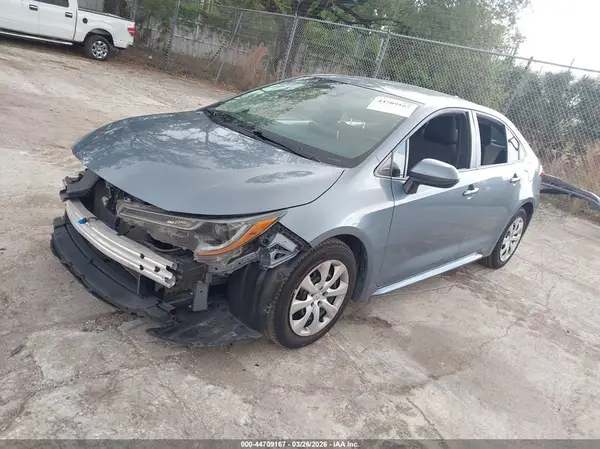 5YFEPMAEXMP263112 2021 TOYOTA COROLLA - Image 2
