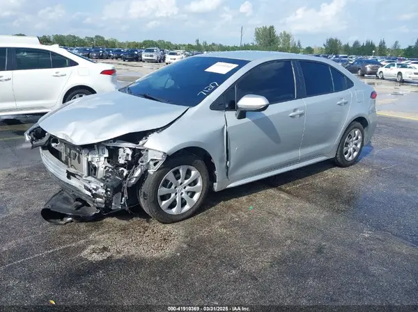 5YFEPMAEXMP267127 2021 TOYOTA COROLLA - Image 2