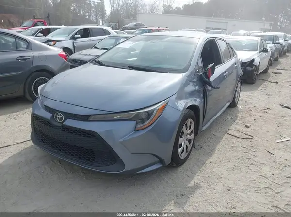 5YFEPMAEXMP267256 2021 TOYOTA COROLLA - Image 2