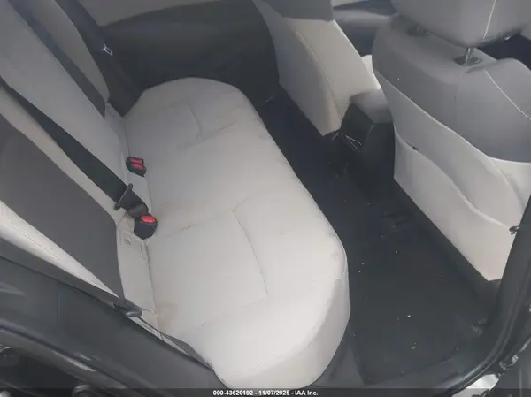 5YFEPMAEXMP267564 2021 TOYOTA COROLLA - Image 8