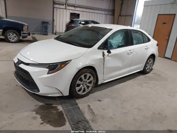 5YFEPMAEXNP273298 2022 TOYOTA COROLLA - Image 2