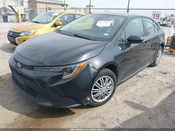 5YFEPMAEXNP274743 2022 TOYOTA COROLLA - Image 2