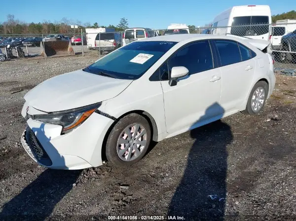 5YFEPMAEXNP286276 2022 TOYOTA COROLLA - Image 2