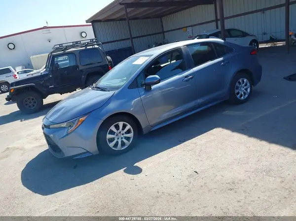 5YFEPMAEXNP287184 2022 TOYOTA COROLLA - Image 2