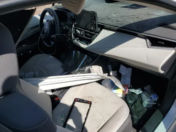 5YFEPMAEXNP287864 2022 TOYOTA COROLLA - Image 8