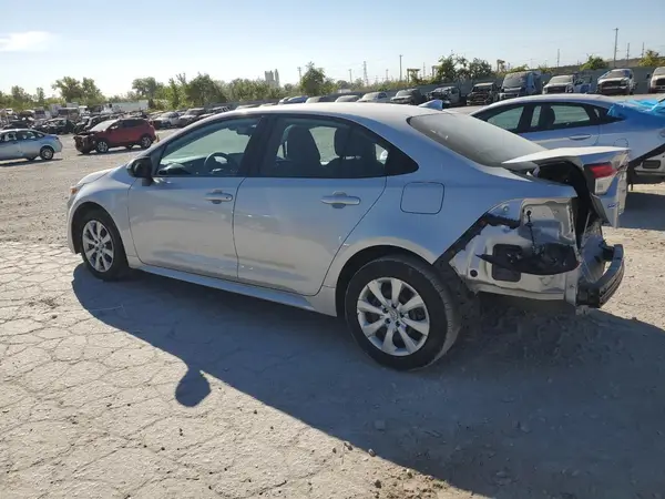 5YFEPMAEXNP289792 2022 TOYOTA COROLLA - Image 2
