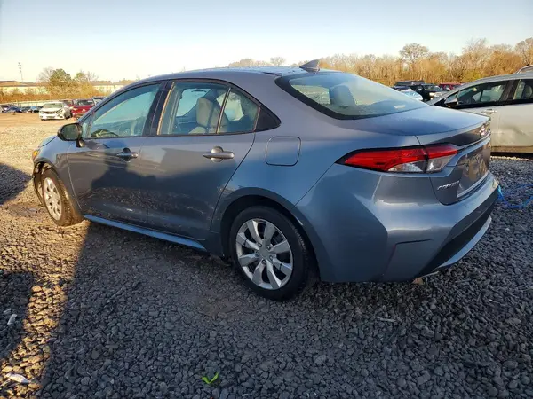5YFEPMAEXNP297679 2022 TOYOTA COROLLA - Image 2