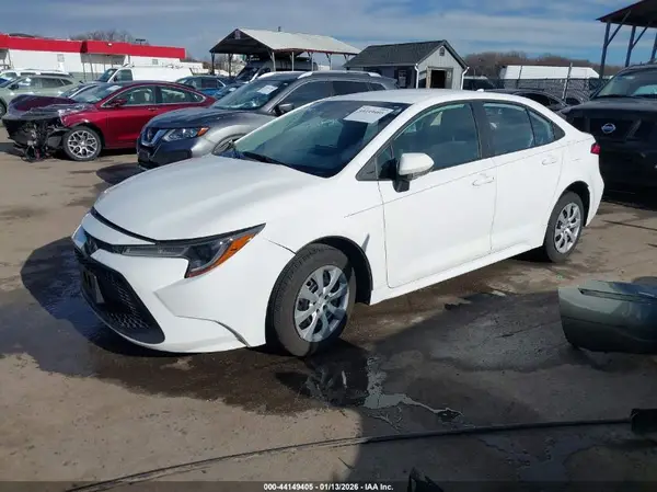 5YFEPMAEXNP298900 2022 TOYOTA COROLLA - Image 2