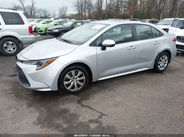 5YFEPMAEXNP307854 2022 TOYOTA COROLLA - Image 2
