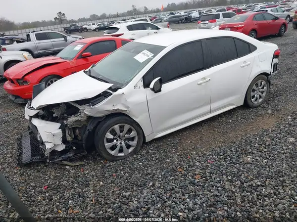 5YFEPMAEXNP307899 2022 TOYOTA COROLLA - Image 2