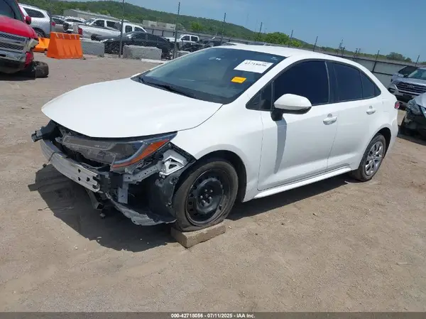 5YFEPMAEXNP308051 2022 TOYOTA COROLLA - Image 2