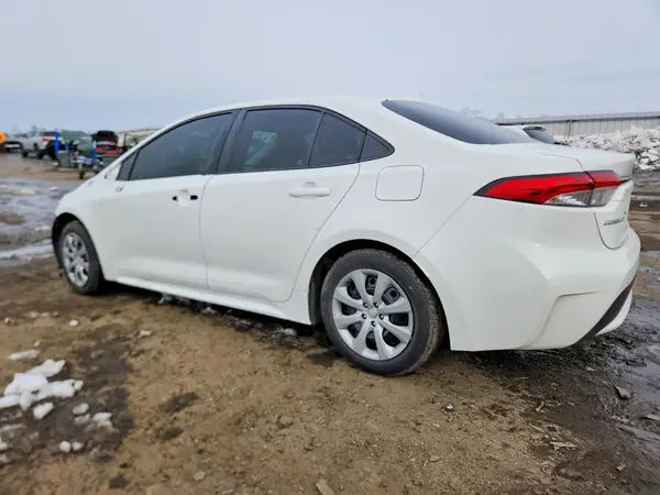 5YFEPMAEXNP310155 2022 TOYOTA COROLLA - Image 2
