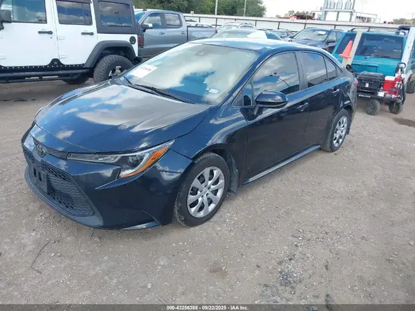 5YFEPMAEXNP313850 2022 TOYOTA COROLLA - Image 2