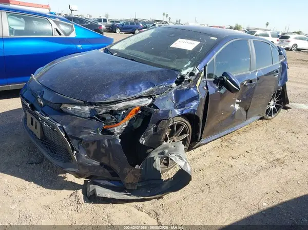 5YFEPMAEXNP316392 2022 TOYOTA COROLLA - Image 2