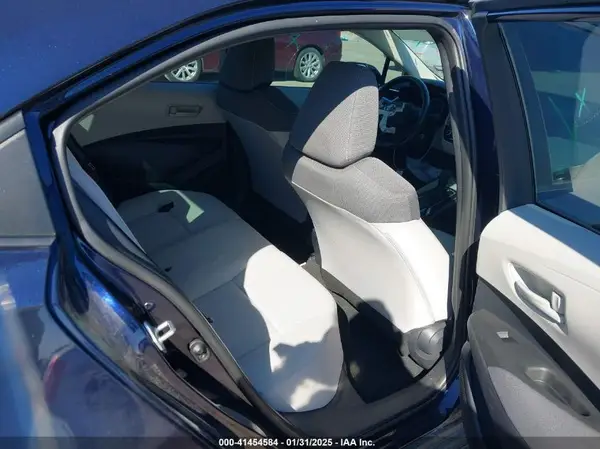 5YFEPMAEXNP333516 2022 TOYOTA COROLLA - Image 8