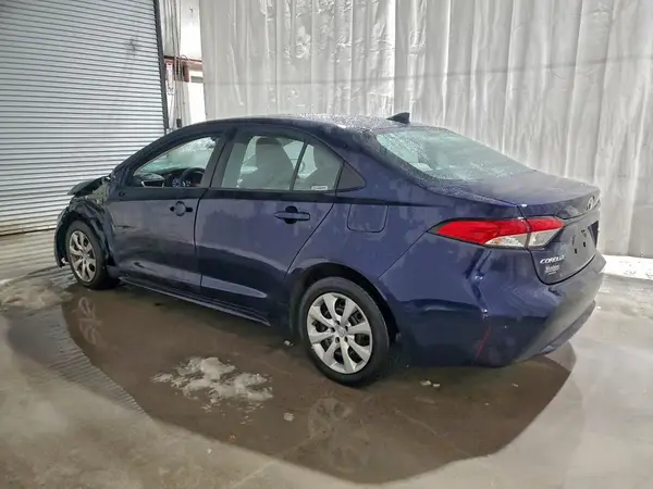 5YFEPMAEXNP335251 2022 TOYOTA COROLLA - Image 2