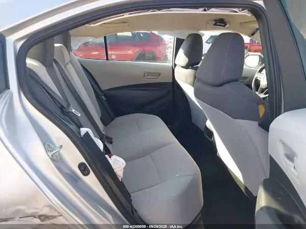 5YFEPMAEXNP339607 2022 TOYOTA COROLLA - Image 8
