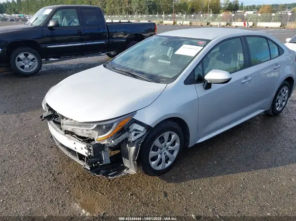 5YFEPMAEXNP348047 2022 TOYOTA COROLLA - Image 2