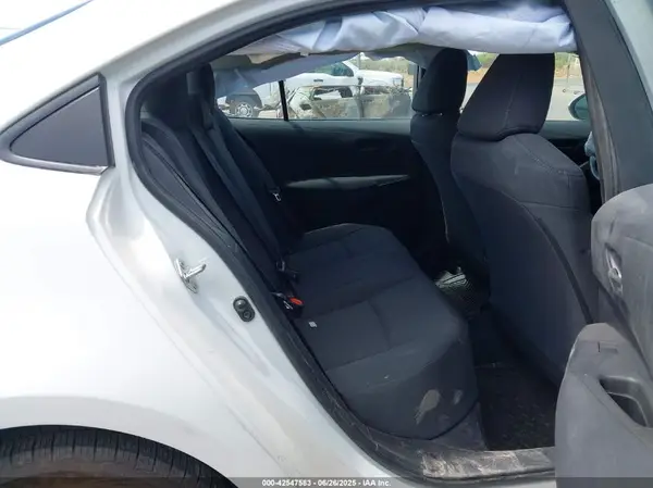 5YFEPMAEXNP351823 2022 TOYOTA COROLLA - Image 8