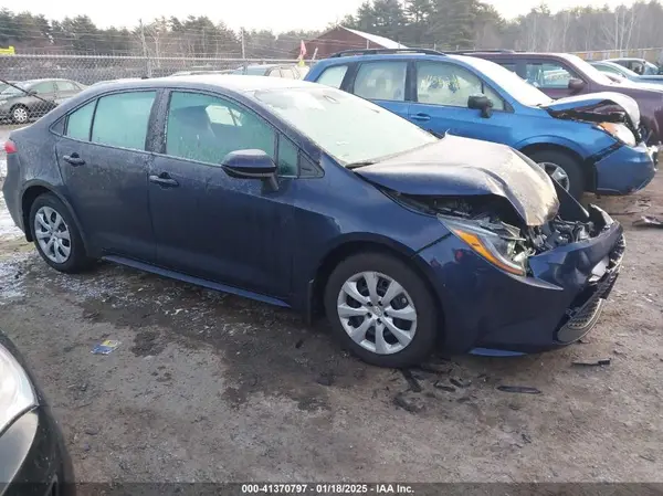 5YFEPMAEXNP354138 2022 TOYOTA COROLLA - Image 1