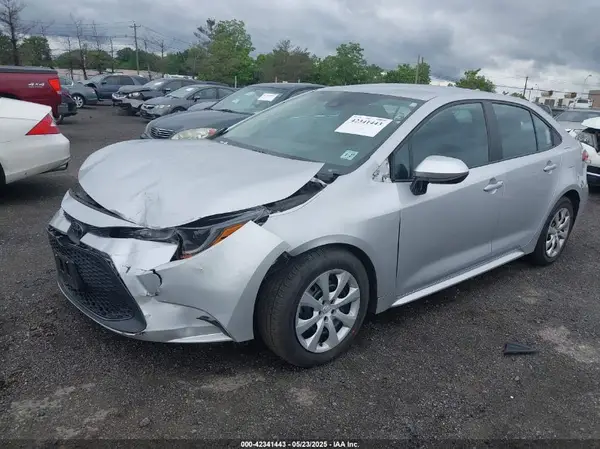 5YFEPMAEXNP356889 2022 TOYOTA COROLLA - Image 2