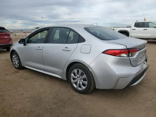 5YFEPMAEXNP358111 2022 TOYOTA COROLLA - Image 2