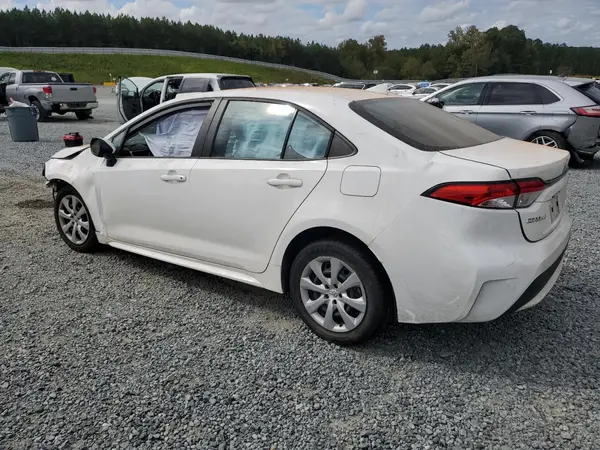 5YFEPMAEXNP361056 2022 TOYOTA COROLLA - Image 2