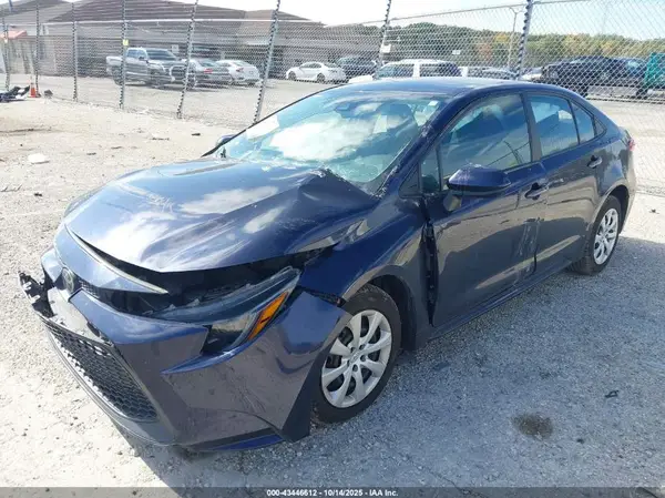 5YFEPMAEXNP367441 2022 TOYOTA COROLLA - Image 2