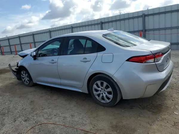 5YFEPMAEXNP369447 2022 TOYOTA COROLLA - Image 2