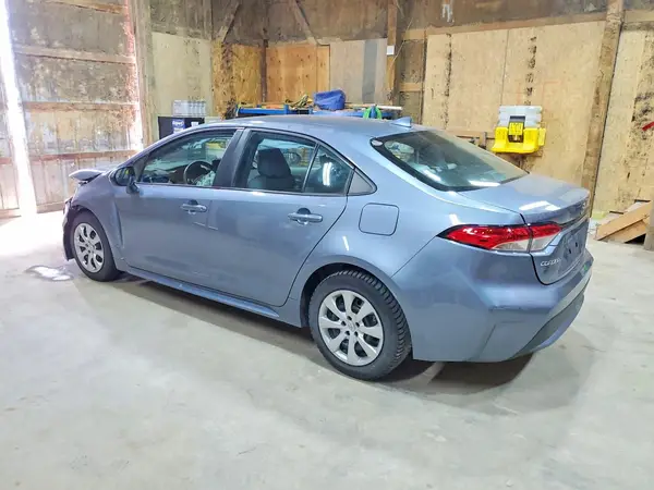 5YFEPMAEXNP372073 2022 TOYOTA COROLLA - Image 2