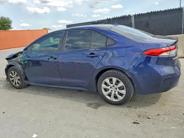 5YFEPMAEXNP376432 2022 TOYOTA COROLLA - Image 2