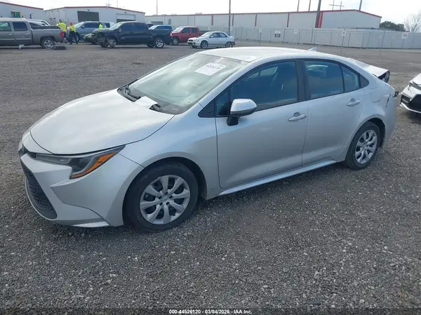 5YFEPMAEXNP381470 2022 TOYOTA COROLLA - Image 2