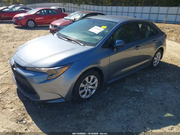 5YFEPMAEXNP382280 2022 TOYOTA COROLLA - Image 2